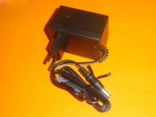 Töltő adapter B&D 12V (jack dugós)