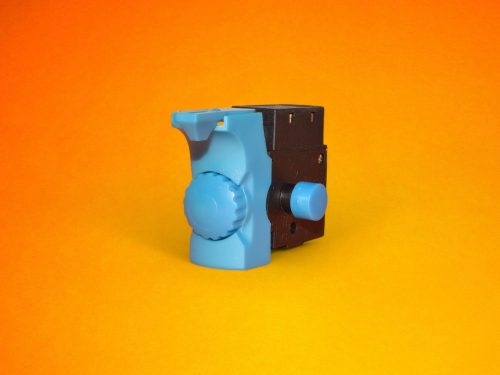 Kapcsoló Einhell BT-DY 720 E