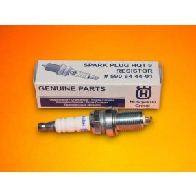 Gyertya Husqvarna HQT-9